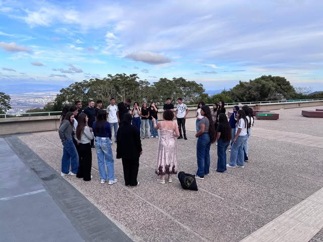 صورة نشاط من حساب المدرسة